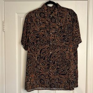 Tasso Elba short sleeve button down shirt.